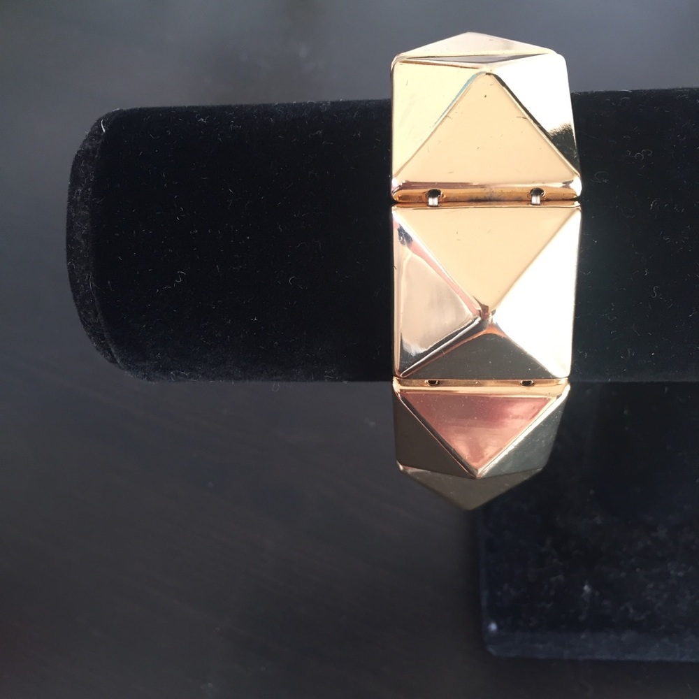 Marc Jacobs gold bracelet